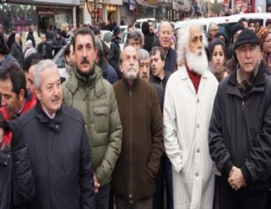 Ermeni Kökenli Vatandaşlara Yönelik Saldırılar Protesto Edildi