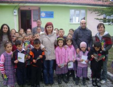 Öğrencilere 'Orman Hayattır' Karnesi