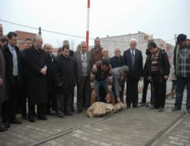 Barbaros Mahallesi'nde Yeni Hemzemin Geçit Törenle Açıldı