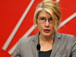 Twitter'da gündem Emine Ülker Tarhan!