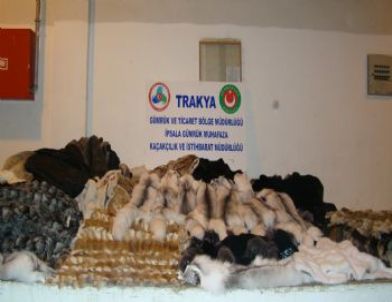 İpsala'da 2 Milyon 500 Bin Tl Değerinde Kürk ve Oto Yedek Parçası Ele Geçirildi