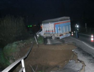 Ödemiş'te 150 Yıllık Köprü Çöktü