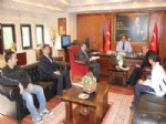 MEHMET OKUR - Türkiye Şampiyonu’ndan Başkan Alıcık ve Kaymakam Okur’a Ziyaret