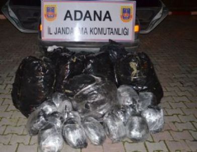 Adana’da 96 Kilogram Esrar ve 600 Kilogram Kaçak Tütün Ele Geçirildi