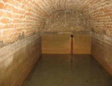 Köylüler Su İçin Dağları Delmiş