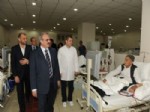 HAKAN ALKAN - Vali Karaloğlu Van Özel Diyaliz Merkezi’ni Ziyaret Etti