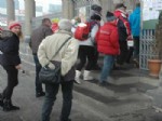SIBIRYA - (özel Haber) Erzurum’un Soğuk Havası Polonyalı Turistleri Üşüttü