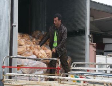 Şahinbey Belediyesi'nden Suriyelilere 15 Bin Ekmek