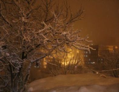 Hakkari’de Kar Esareti