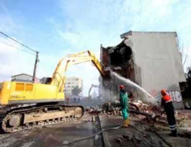 Küçükçekmece’de Kentsel Dönüşüm Hız Kesmeden Devam Ediyor