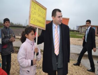 Hilvan Kaymakamı Sezer, Söz Verdiği Parkı Yaptırdı