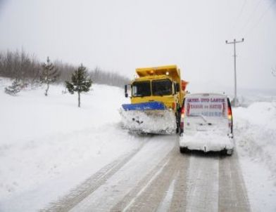 Samsun'da Kar Yağışı Nedeniyle 138 Köy Yolu Kapandı