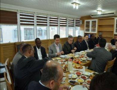 Soma'dan Amerikalılar Geçti