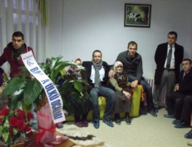 Bafra Ülkü Ocakları, Huzurevini Ziyaret Etti
