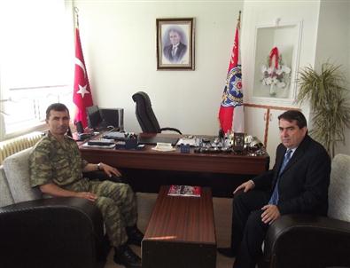 Garnizon Komutanı Eyyüp Gürler İlçe Emniyet Müdürü Behçet Alkan’ı Ziyaret Etti