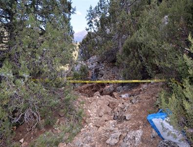 Kaçak Kazı Yapan Beş Kişi Yakalandı