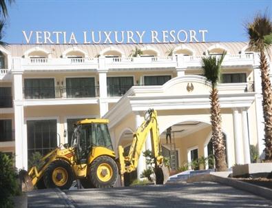 Otel Önünde 'alacak'Eylemi