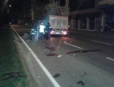 Kamyon Motosiklete Çarptı Açıklaması