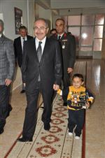 CAVIT ÇAĞLAYAN - Vali Yaman’dan Baba Şefkati