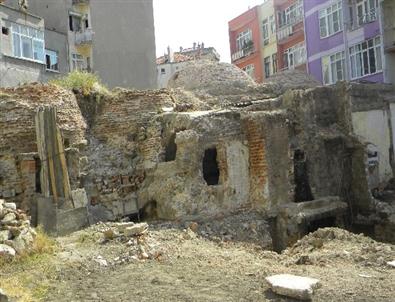 (özel Haber) 570 Yıllık Hamam Restore Ediliyor