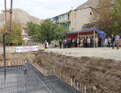 Güzel Yürekler, Üçüncü Temeli Attı