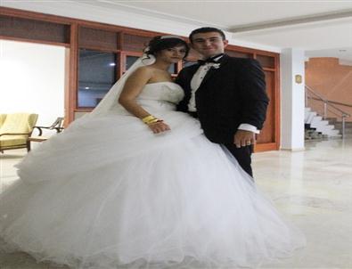 Telsiz Anonsuyla Başlayan Aşk, Evlilikle Noktalandı