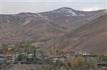 KAR ÖRTÜSÜ - Hakkari’ye Yılın İlk Karı Yağdı