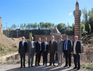 Ekim Ayı İlçe Müftüleri Toplantısı Hınıs'ta Yapıldı