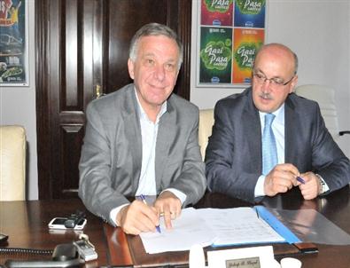 15 Bin Çocuk Tiyatro İzleyecek