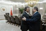 ZEBARI - Cumhurbaşkanı Gül, Zebari'yi Kabul Etti