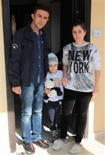 ROTTWEİLER - Köpeğin İsırdığı Küçük Kıza 60 Dikiş Atıldı