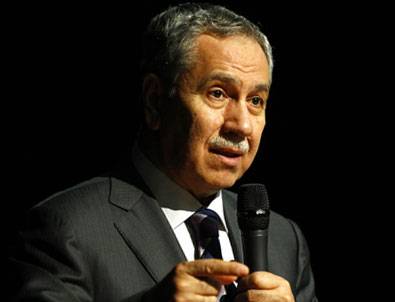 Bülent Arınç: Gençlerimiz mutlaka aşık olmalı