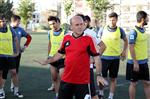 HÜSEYIN YAPıCı - Şahinbey Belediye Futbol Takımı Haftasonu Şehitkamil’le Karşılaşacak