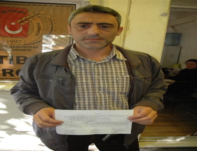 Yolda Bulduğu Cüzdanı Sahibine Ulaştırdı