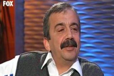 Sırrı Süreyya Önder: Öcalan terörist değil