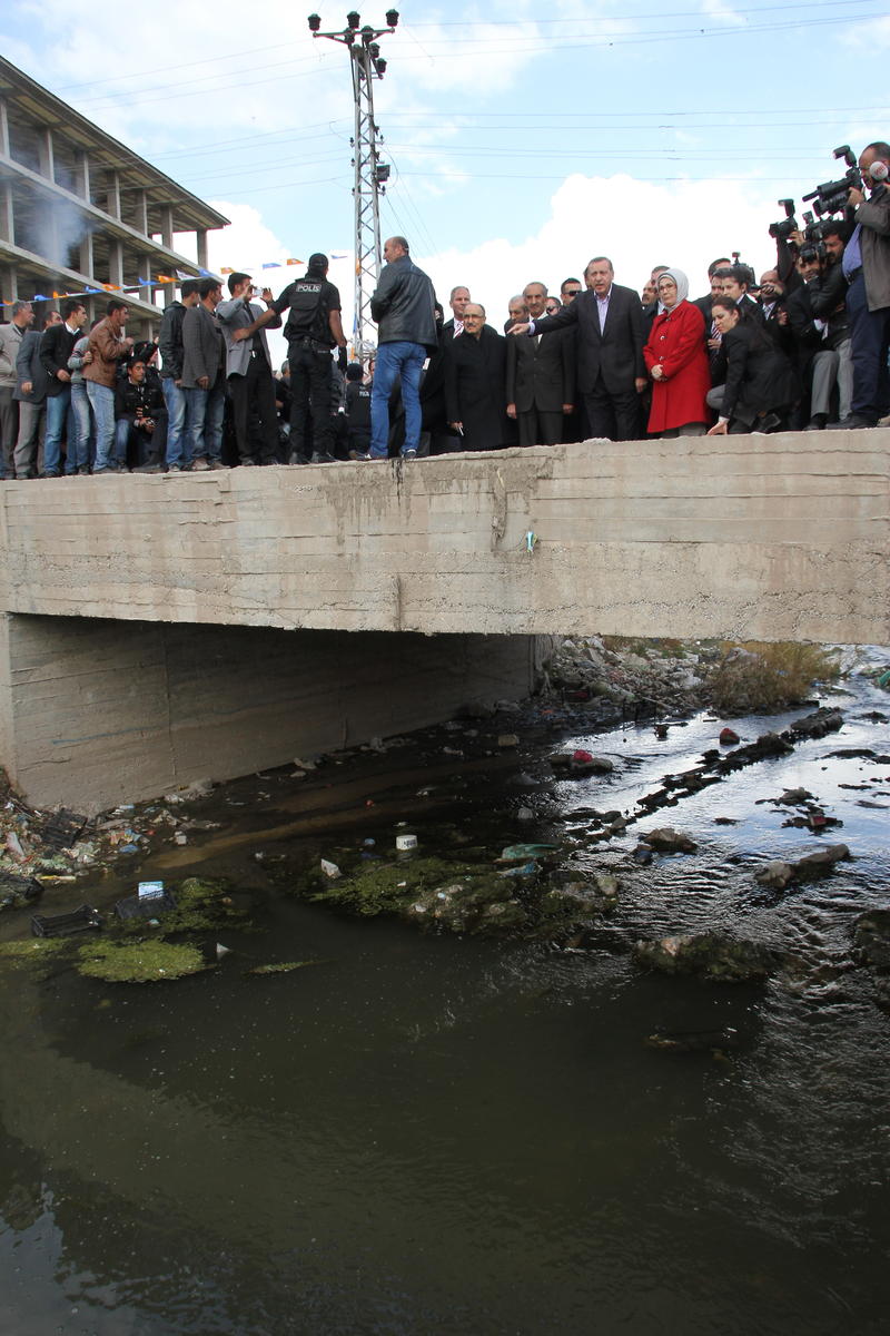 Başbakan Erdoğan'dan çöp tepkisi