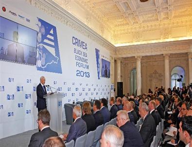 Kırım’da 4. Uluslararası Karadeniz Ekonomik Forumu’na Destek