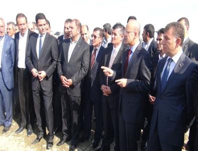 Maliye Bakanı Şimşek, Çay İslah Projesi Çalışmalarını İnceledi