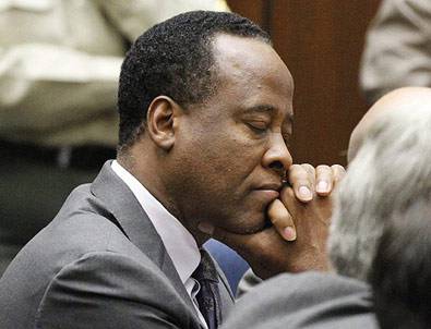 Michael Jackson'ın doktoruna erken tahliye