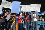 GÖLCÜKSPOR - Tribünde İlginç Protesto