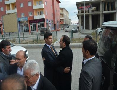 Ak Partili Bilici Çaldıran'da Taziye Evi Açılışına Katıldı