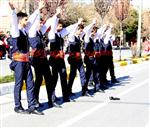 AHMET KÜÇÜKLER - Cumhuriyet Bayramında Çapulası Ayağından Çıkan Foklorcunun Zor Anları