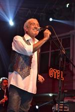 EDİP AKBAYRAM - Edip Akbayram'dan Cumhuriyet Bayramı Konseri