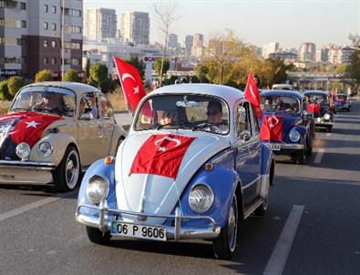 Vosvos Tutkunlarından Cumhuriyet Konvoyu