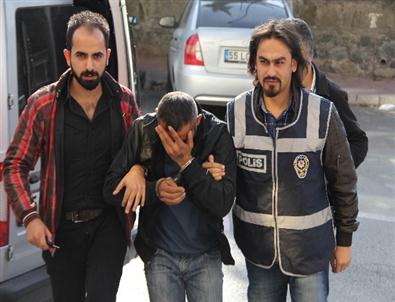 Attığı Sigara Paketinden 54 Adet Uyuşturucu Hap Çıktı