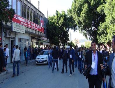 Başbakan Erdoğan Şehir Turu Attı, Çocuklara Oyuncak Dağıttı