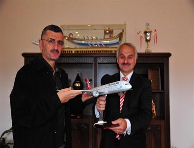 Thy Genel Müdürü Kotil, Vali Bektaş’ı Ziyaret Etti