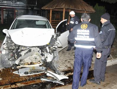 1 Kişinin Öldüğü Kazada Yaralanan Sürücü De Kurtarılamadı