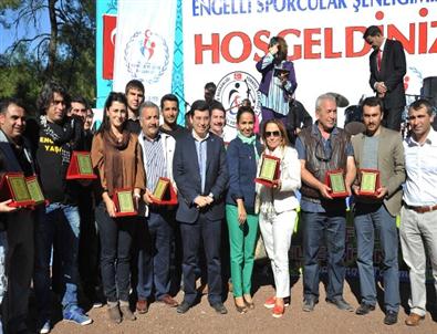 Başkan Tütüncü Engelli Sporcular Şenliği'nde