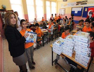 Büyükşehir’den 29 Bin 507 Öğrenciye Tablet